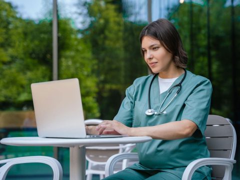 مهاجرت پرستاران به آلمان Nurses' immigration to Germany